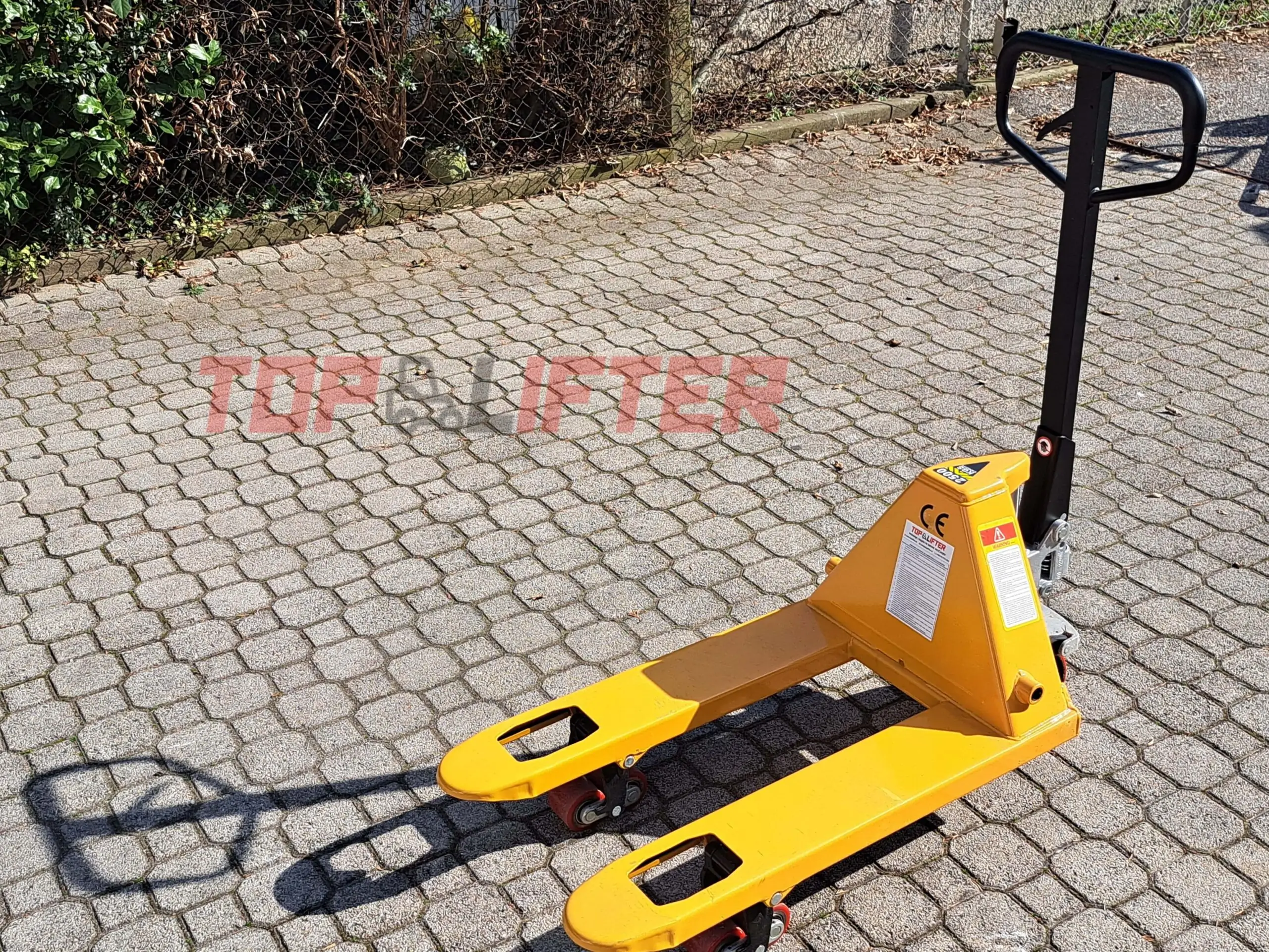 Toplifter ročni paletni kratki viličar 25/D800
