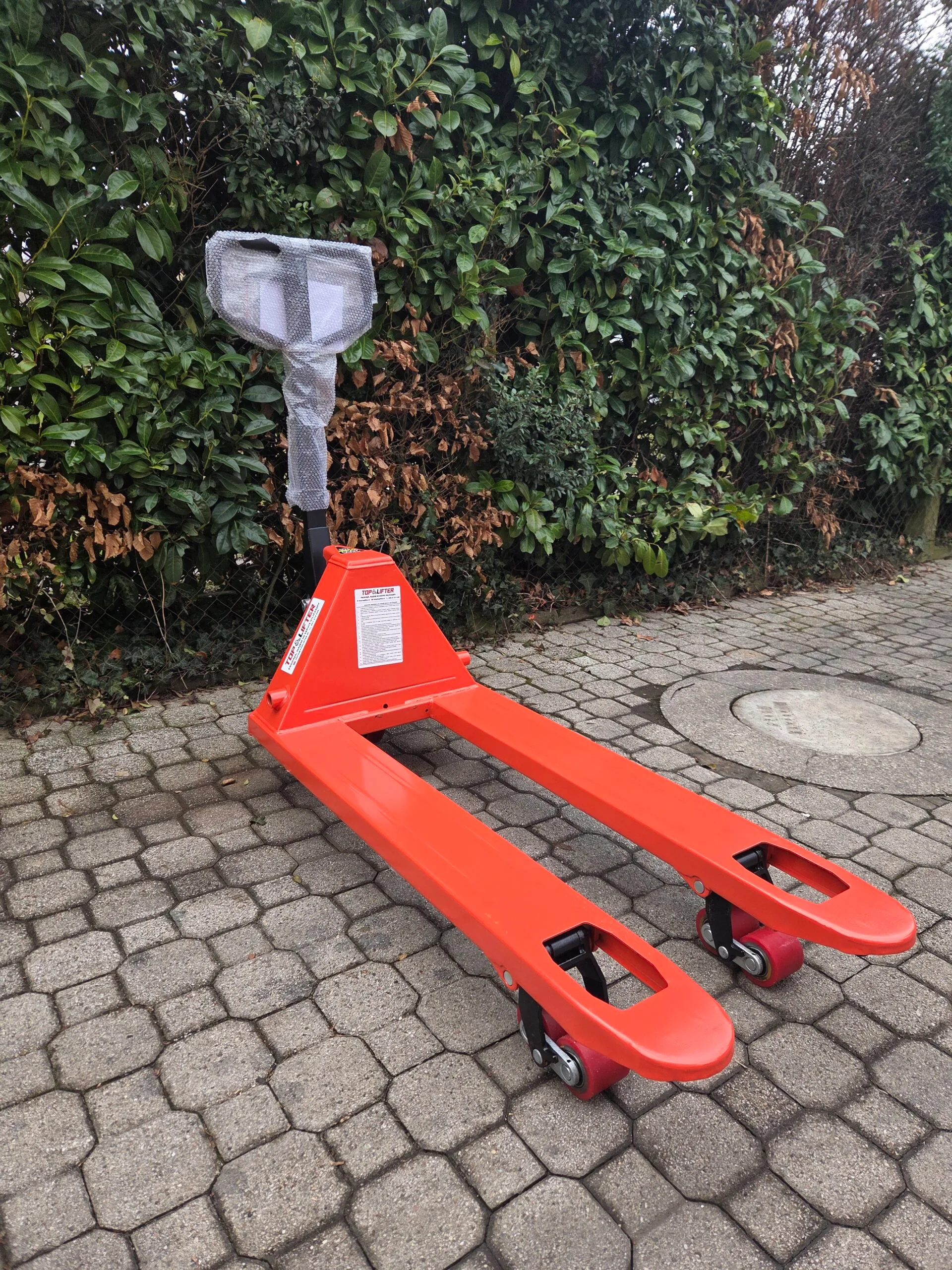 TOPLIFTER ROČNI PALETNI VILIČAR STANDARD 2500 kg GUMA - slika 2